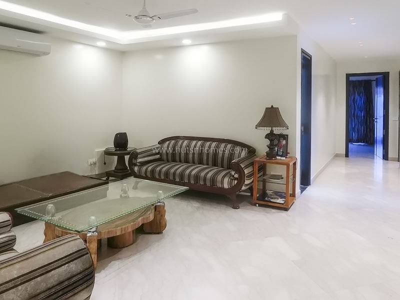 4 BHK Flat For Sale in Vasant Vihar