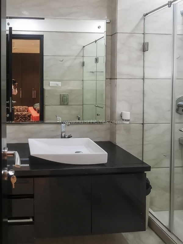 4 BHK Flat For Sale in Vasant Vihar