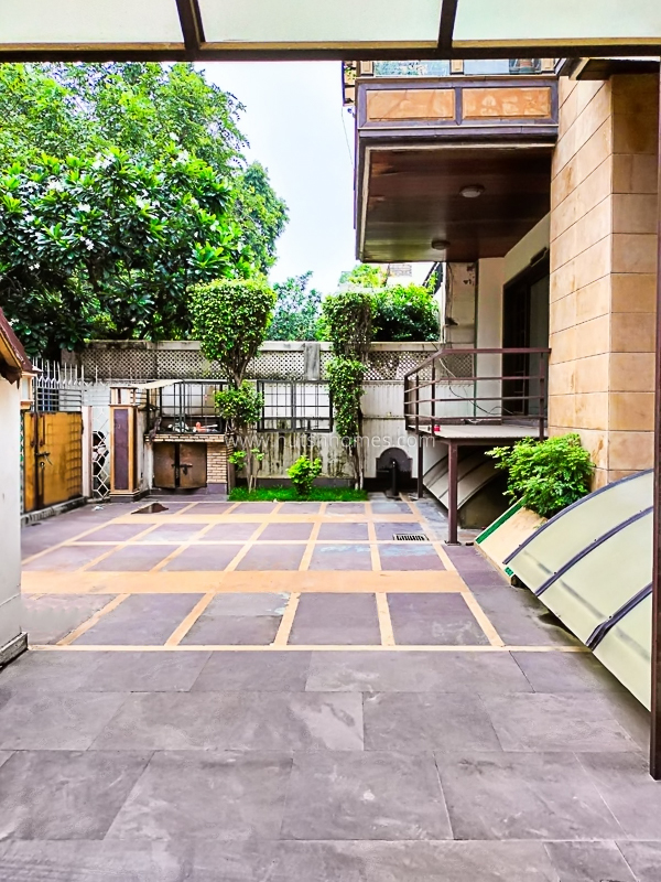 3 BHK Flat For Rent in New Friends Colony