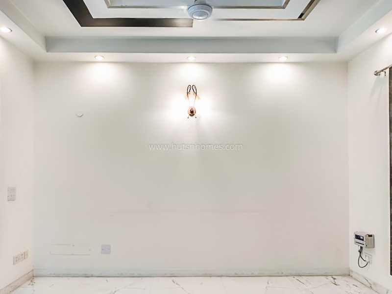 3 BHK Flat For Rent in New Friends Colony