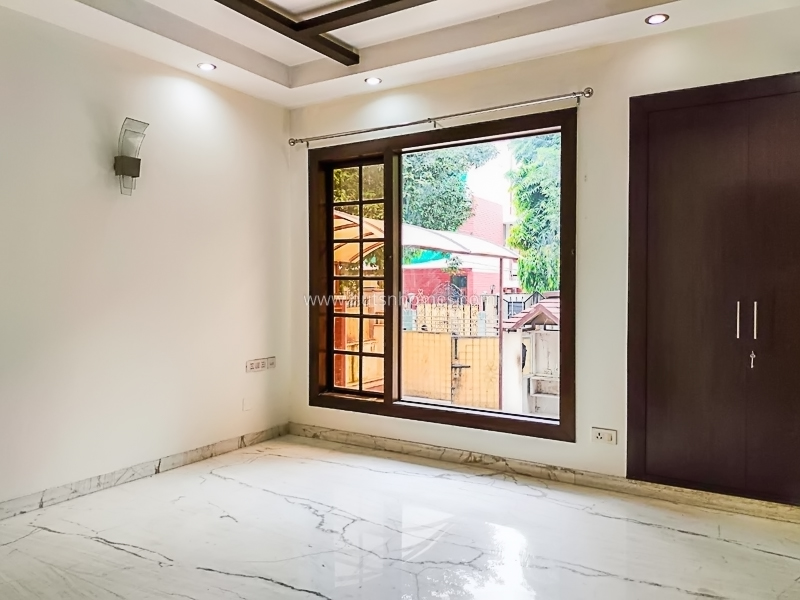 3 BHK Flat For Rent in New Friends Colony