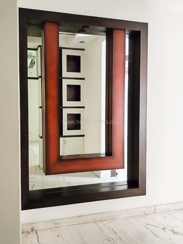 3 BHK Flat For Rent in New Friends Colony