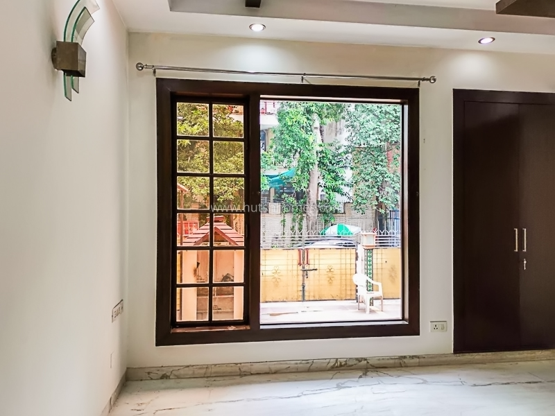 3 BHK Flat For Rent in New Friends Colony