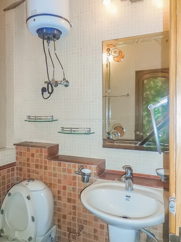 3 BHK Flat For Rent in Green Park Extension