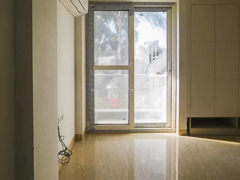 3 BHK Flat For Rent in Vasant Vihar