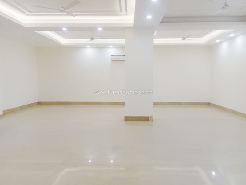 4 BHK Duplex For Rent in Vasant Vihar