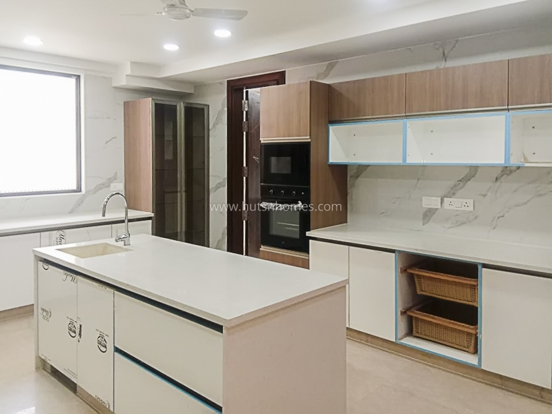 4 BHK Duplex For Rent in Vasant Vihar