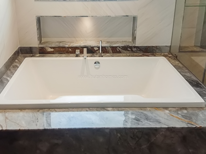 4 BHK Duplex For Rent in Vasant Vihar