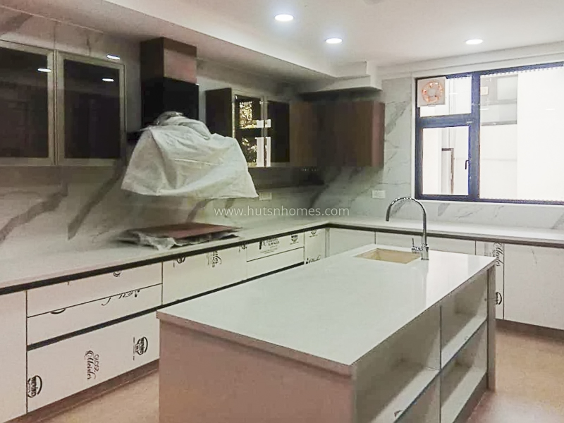 4 BHK Duplex For Rent in Vasant Vihar