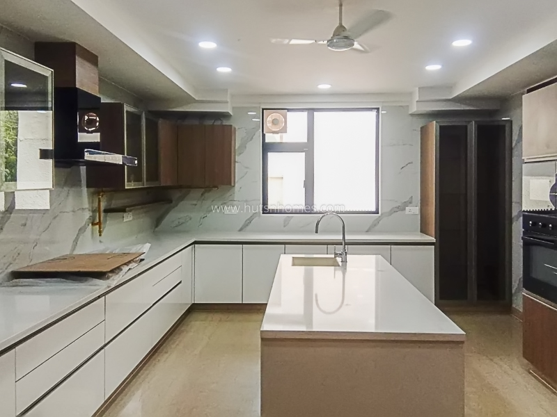 4 BHK Duplex For Rent in Vasant Vihar