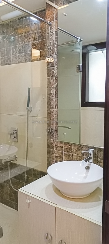 3 BHK Builder Floor For Rent in Defence Colony