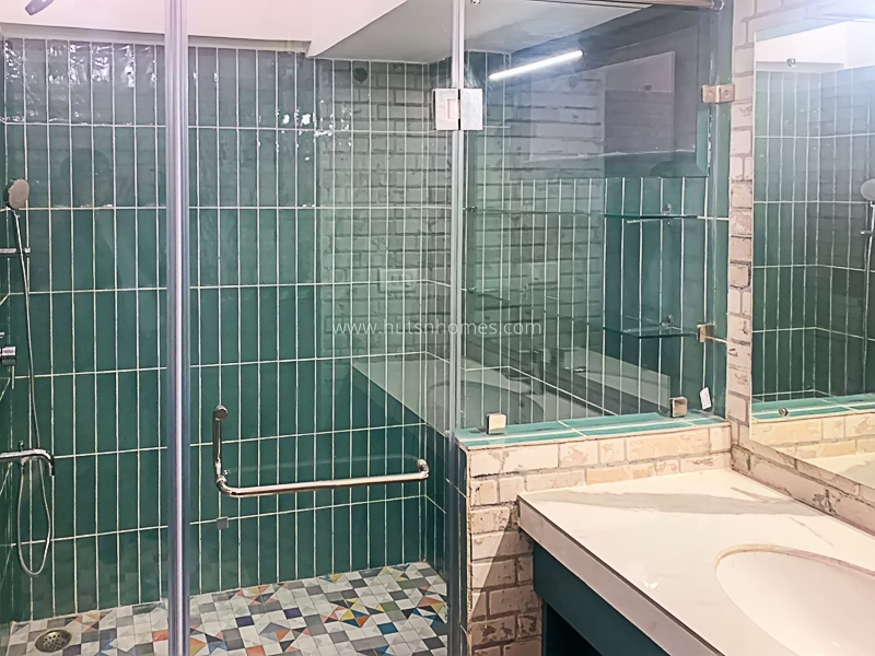 3 BHK Flat For Rent in Green Park Extension