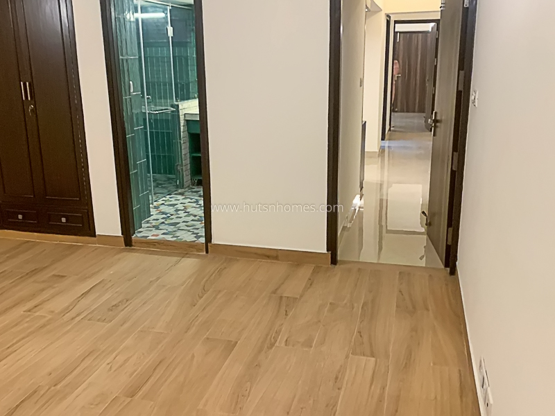 3 BHK Flat For Rent in Green Park Extension