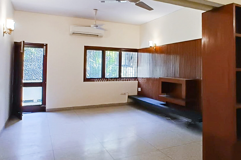 4 BHK House For Rent in Panchsheel Park