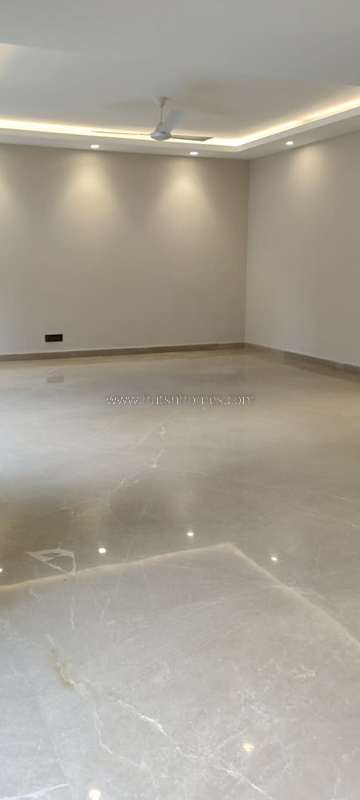 4 BHK Flat For Rent in Vasant Vihar