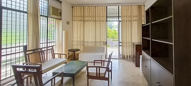 2 BHK Flat For Rent in Defence Colony