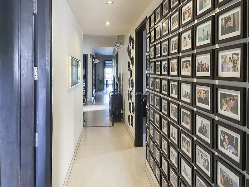4 BHK Flat For Sale in Sukhdev Vihar