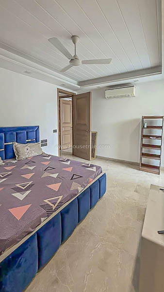 3 BHK Builder Floor For Rent in Defence Colony