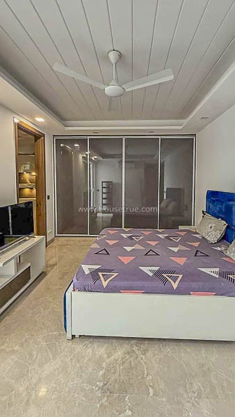 3 BHK Builder Floor For Rent in Defence Colony