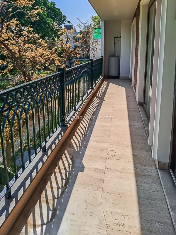 3 BHK Builder Floor For Rent in Panchsheel Park