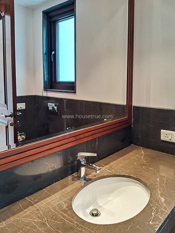 3 BHK Builder Floor For Rent in Panchsheel Park