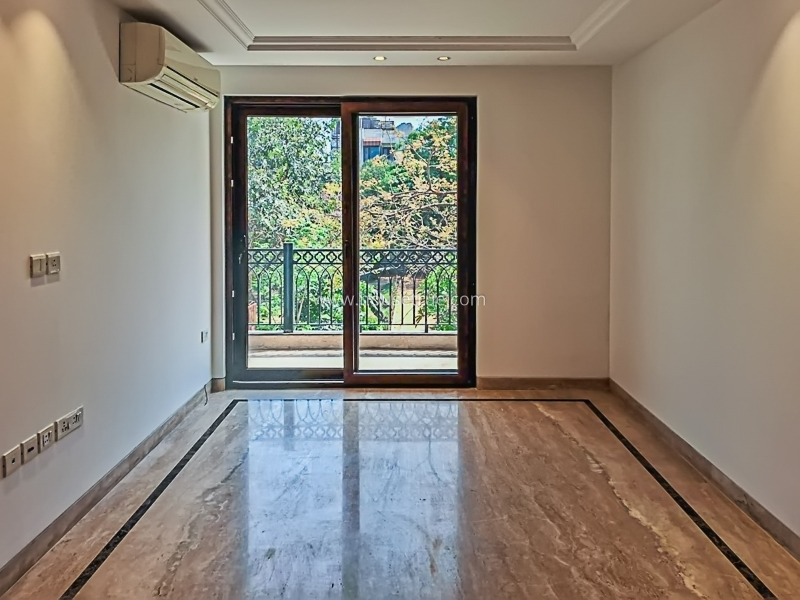 3 BHK Builder Floor For Rent in Panchsheel Park