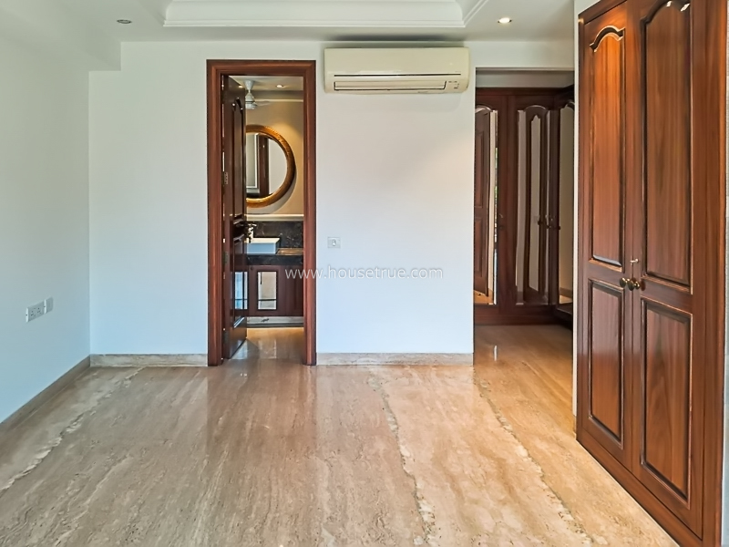 3 BHK Builder Floor For Rent in Panchsheel Park
