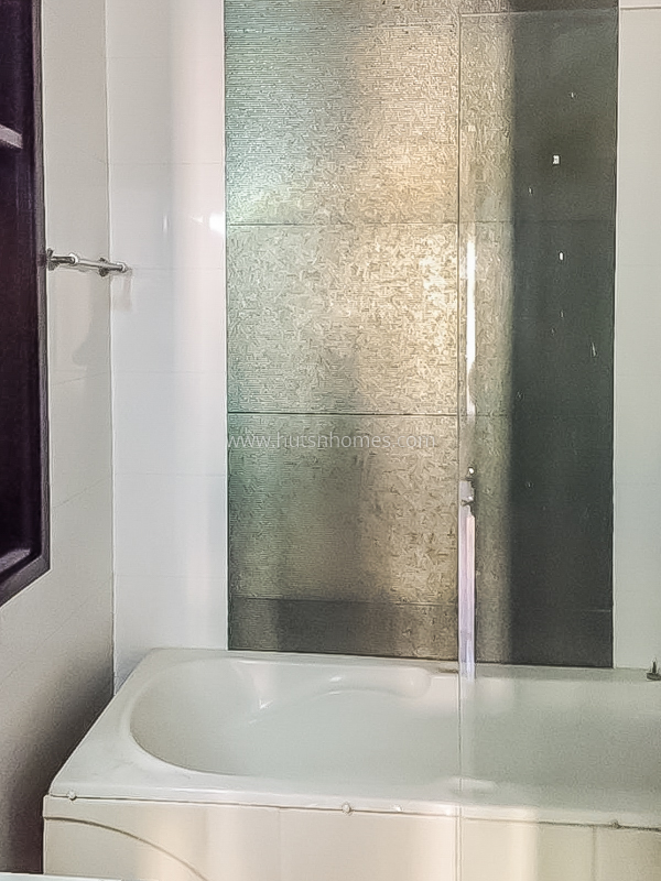 4 BHK Builder Floor For Sale in Defence Colony