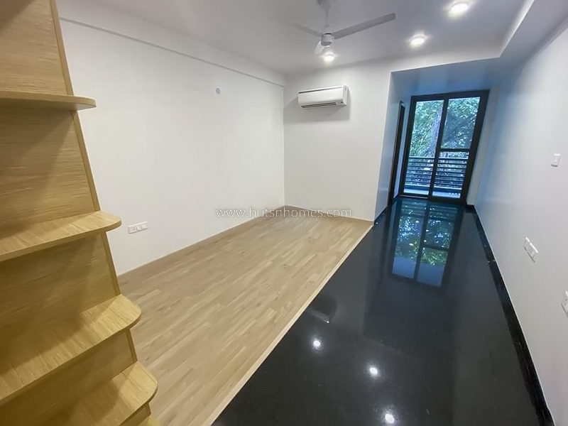 3 BHK Flat For Sale in Gulmohar Park
