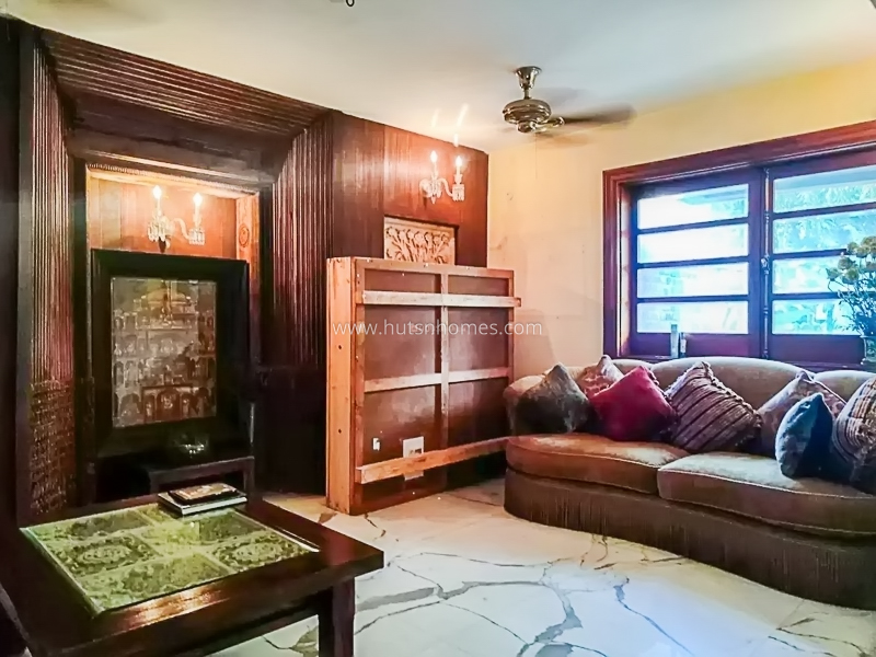 8 BHK House For Sale in Neeti Bagh