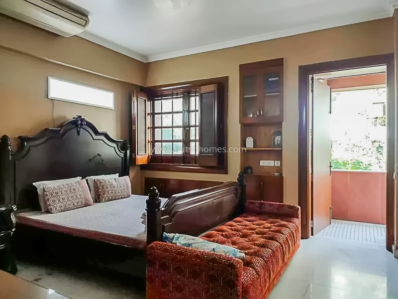 8 BHK House For Sale in Neeti Bagh