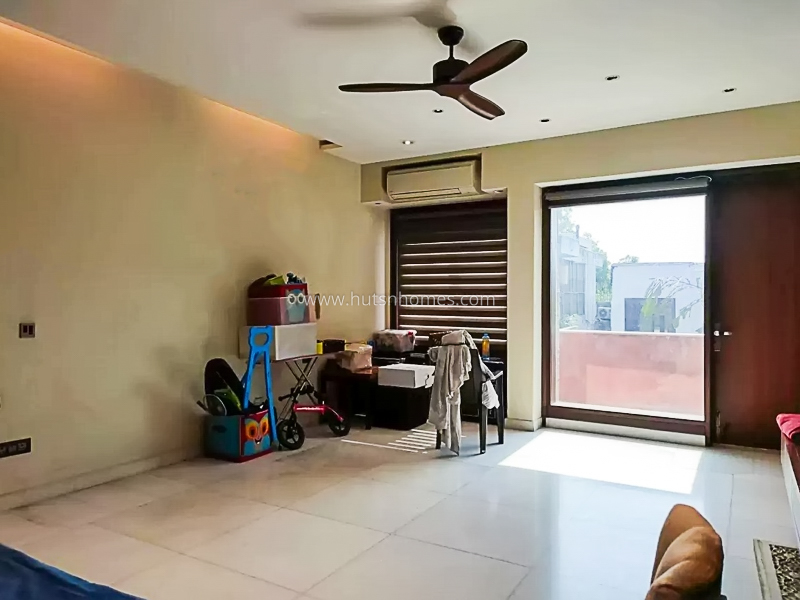 8 BHK House For Sale in Neeti Bagh