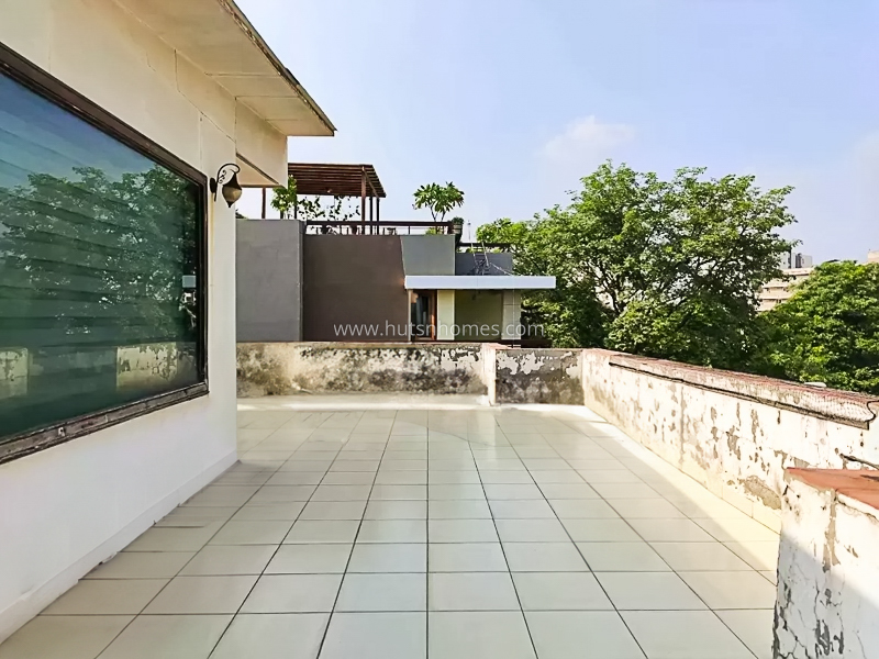 8 BHK House For Sale in Neeti Bagh