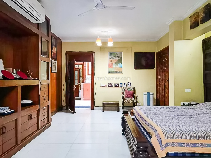 8 BHK House For Sale in Neeti Bagh