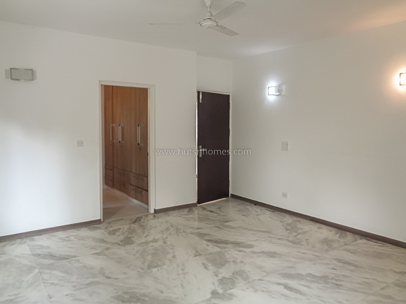 4 BHK Builder Floor For Sale in Vasant Vihar