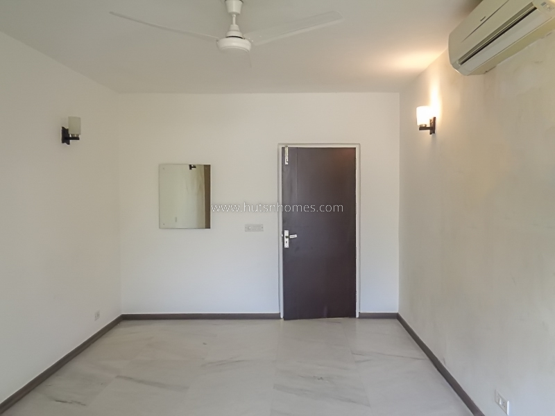 4 BHK Builder Floor For Sale in Vasant Vihar