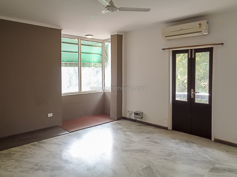 4 BHK Builder Floor For Sale in Vasant Vihar