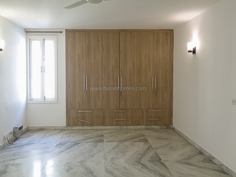 4 BHK Builder Floor For Sale in Vasant Vihar