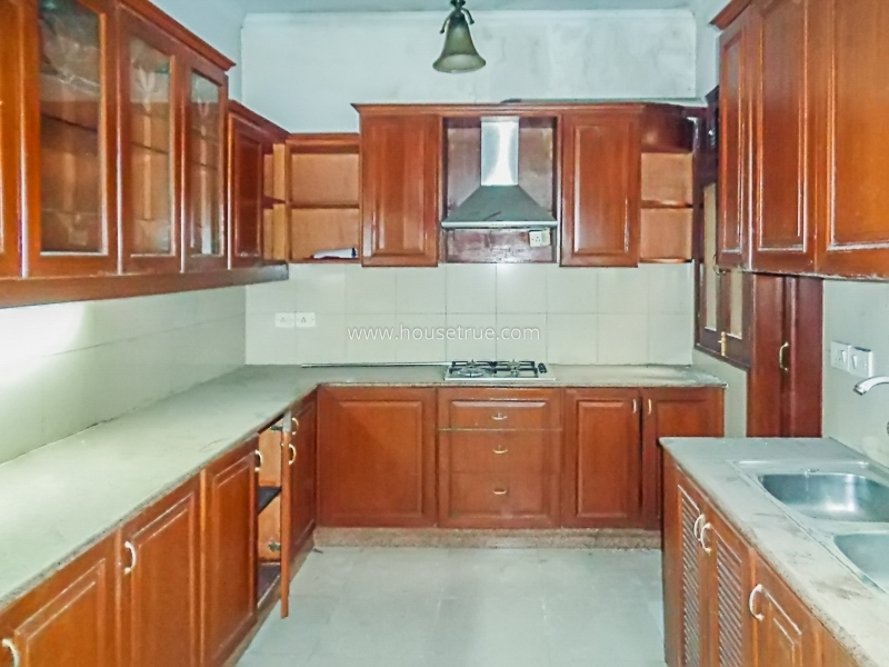 4 BHK Flat For Sale in Vasant Vihar