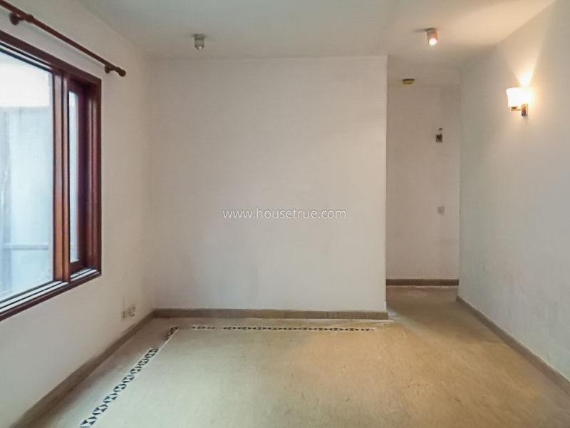 4 BHK Flat For Sale in Vasant Vihar