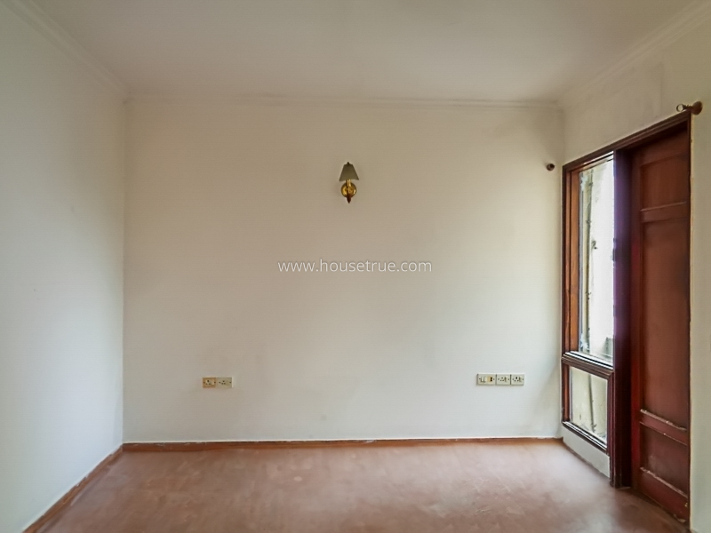 4 BHK Flat For Sale in Vasant Vihar