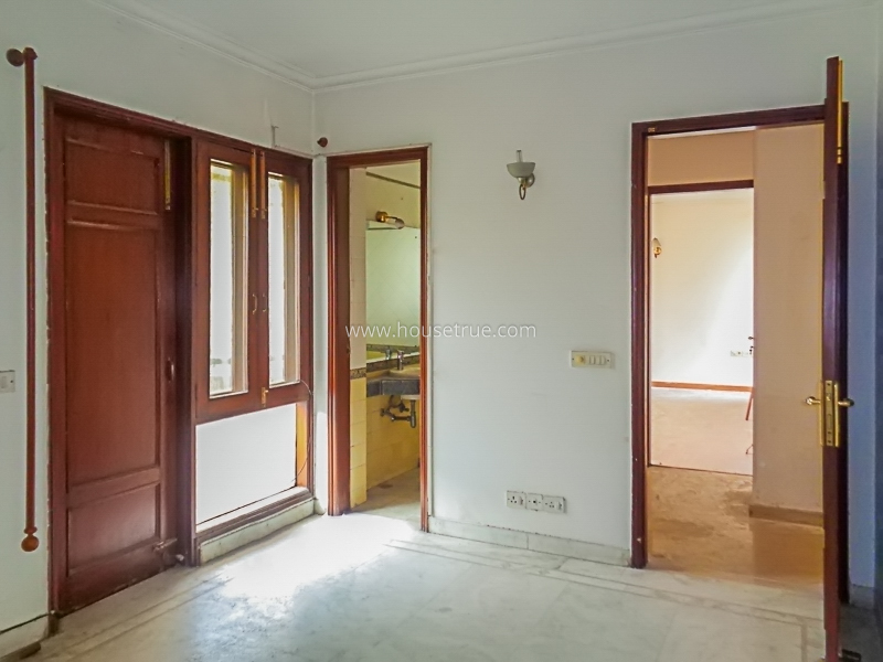 4 BHK Flat For Sale in Vasant Vihar