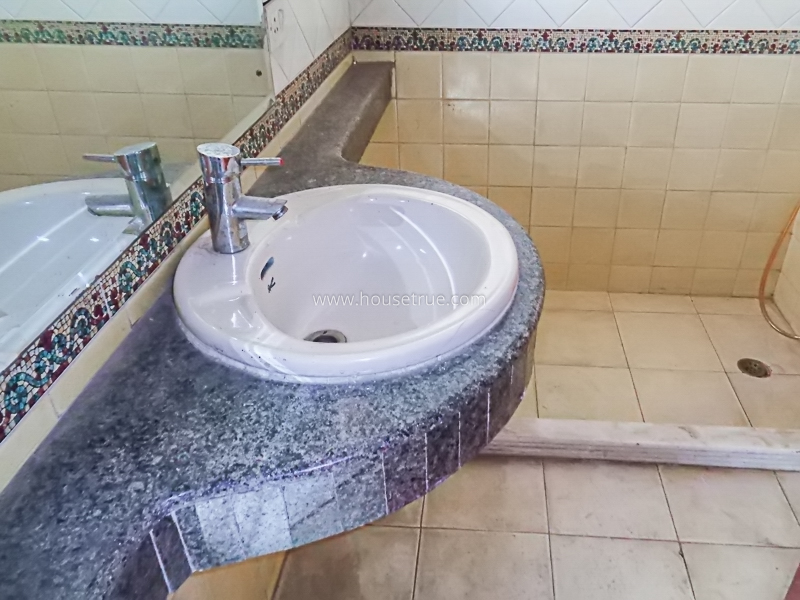4 BHK Flat For Sale in Vasant Vihar
