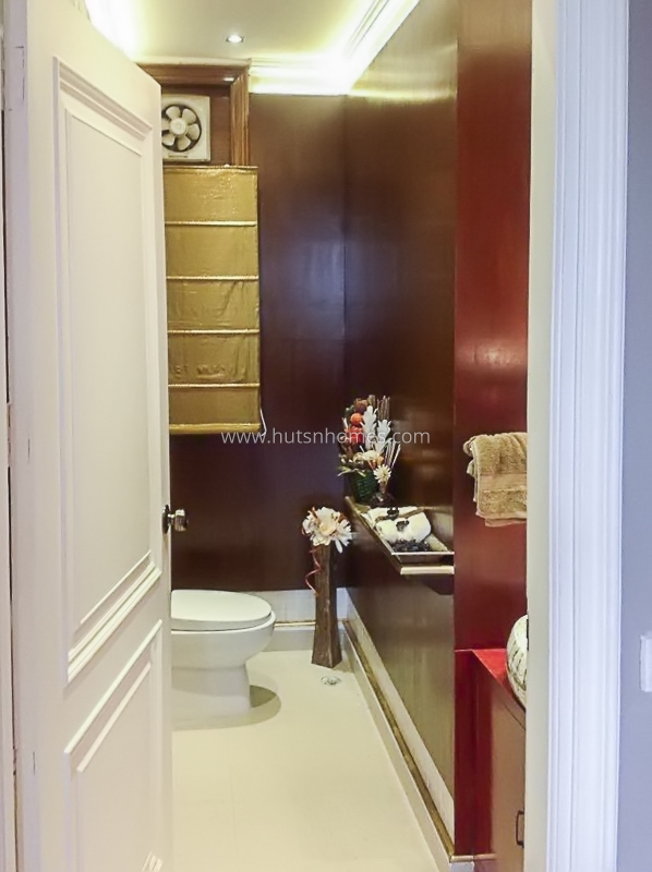 4 BHK Flat For Sale in Greater Kailash Enclave 2