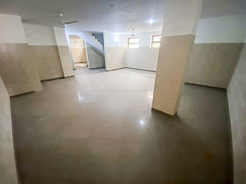 3 BHK Duplex For Sale in Nizamuddin East