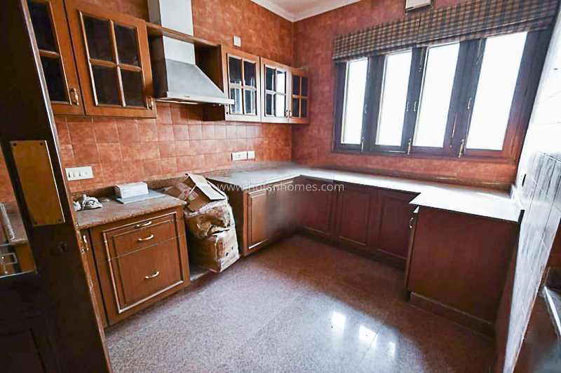 3 BHK Duplex For Sale in Nizamuddin East