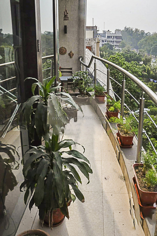 1 BHK Flat For Rent in Defence Colony