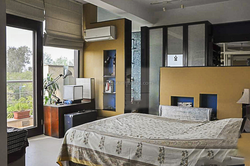 1 BHK Flat For Rent in Defence Colony