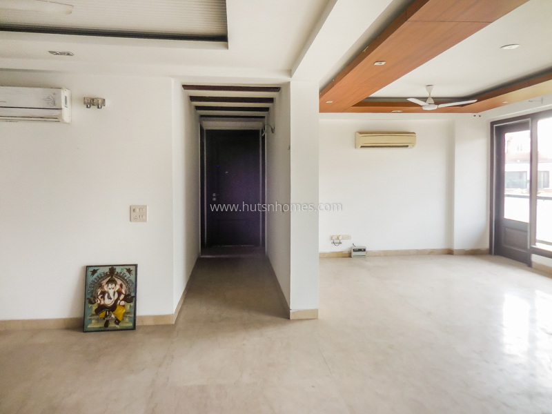 4 BHK Flat For Sale in Defence Colony