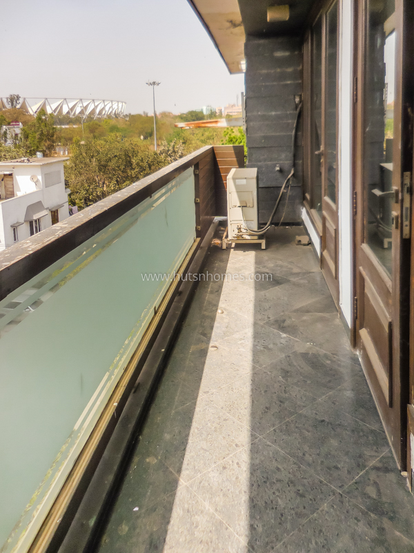 4 BHK Flat For Sale in Defence Colony